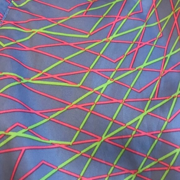 Nike Packable Windbreaker Jacket - Picture 2 of 4